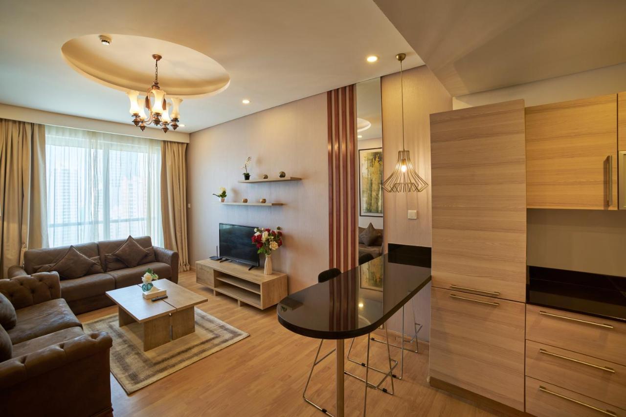 Afaq Tower Apartment Манама Екстериор снимка